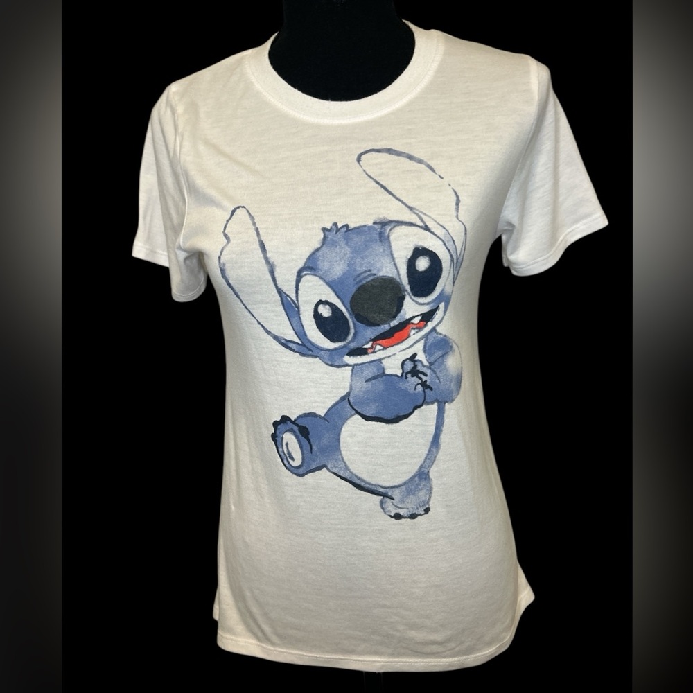 Women’s Disney Stitch T-shirt. Preloved Size Xtra Small